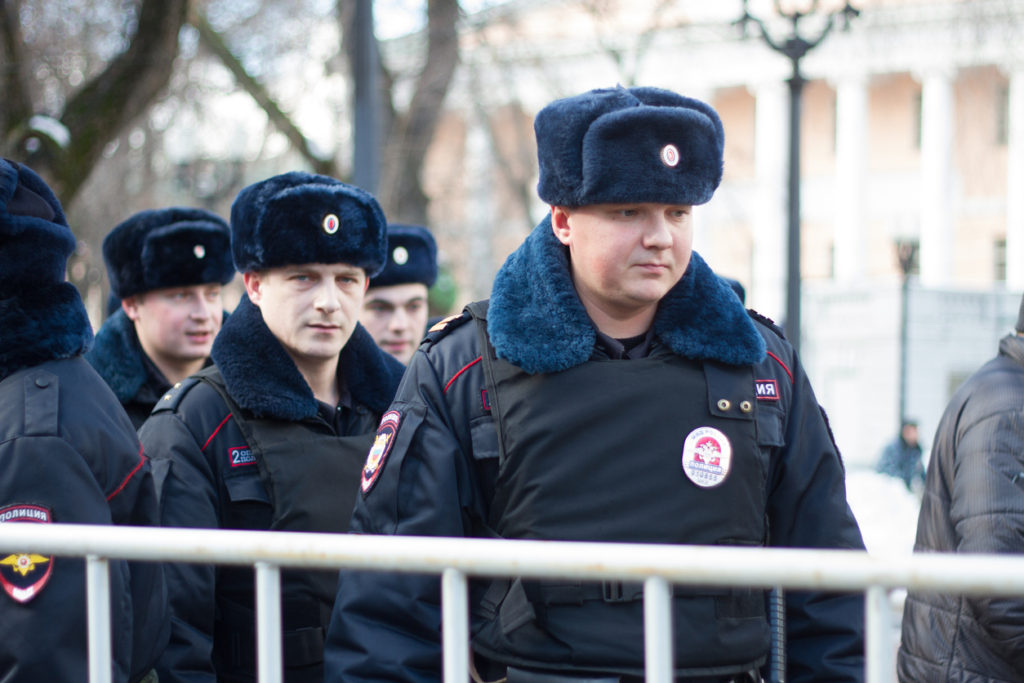Police at the opposition rally in memory of Nemtsov